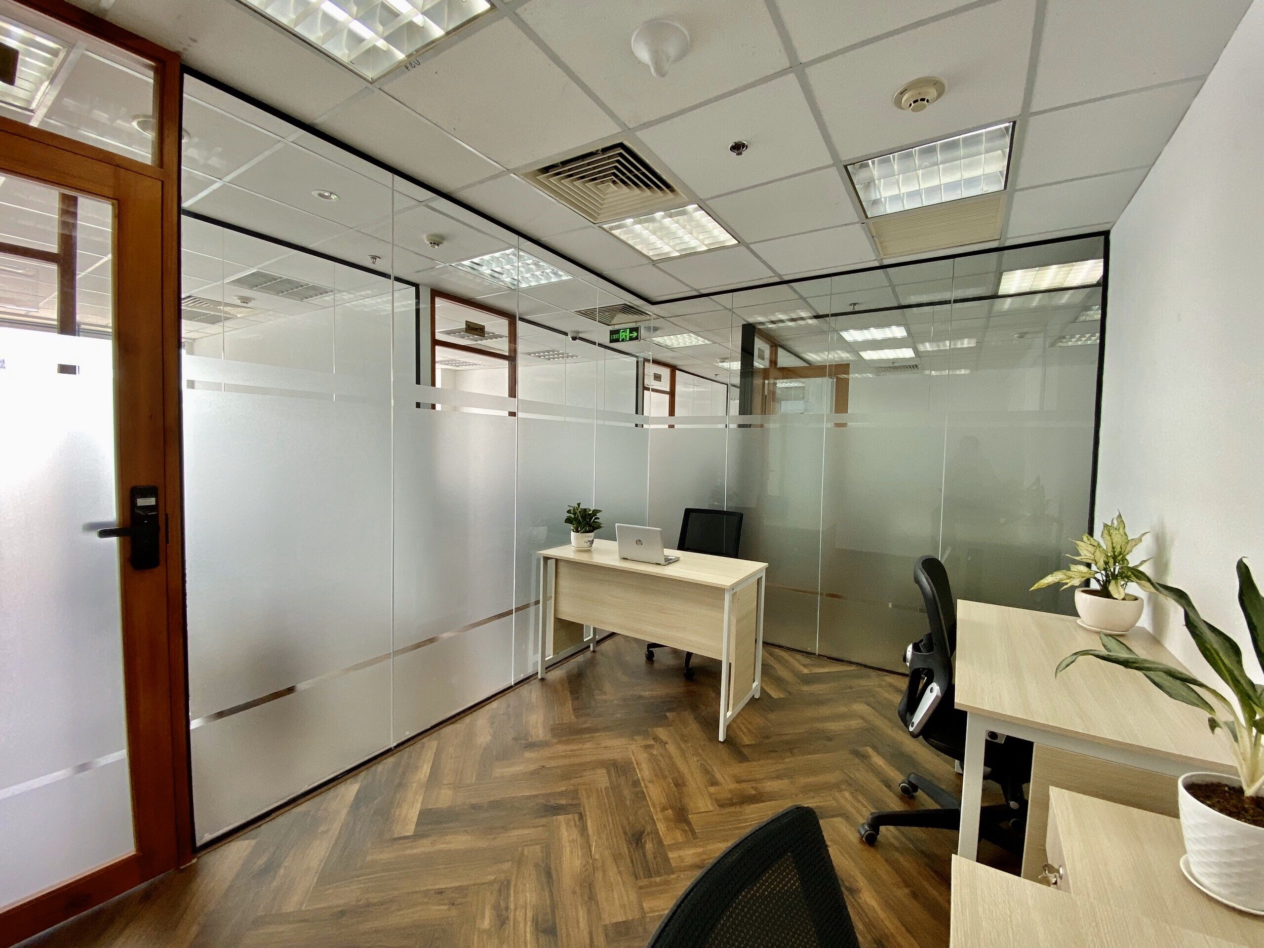 Thuê văn phòng Quận 1 – Giải pháp đỉnh cao cho doanh nghiệp.